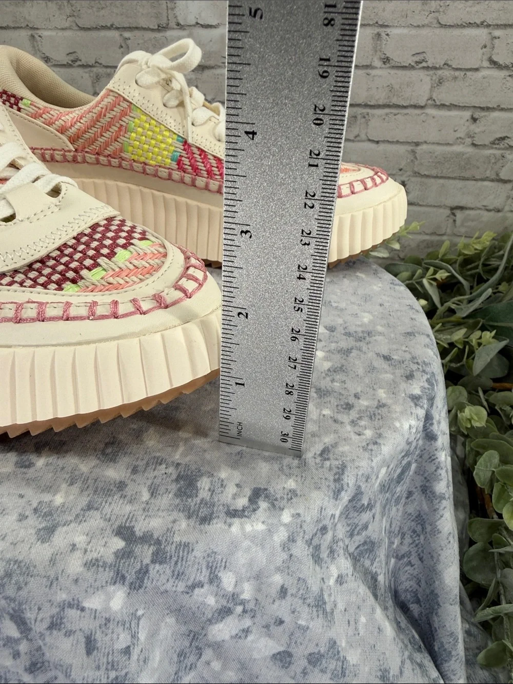 DOLCE VITA “Denae” Beige & Multicolor Basket Weave Platform Sneaker WMS 7.5M NEW
